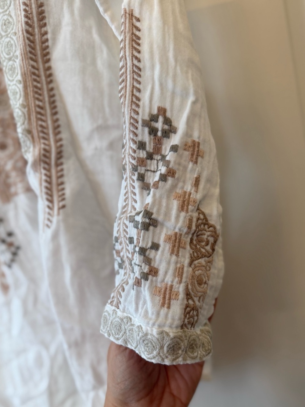 Johnny was biya button up cotton blouse - Picture 4 of 8